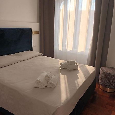B&Bari, Via Crollalanza, Le Case Di Aurelia Guesthouse 外观 照片