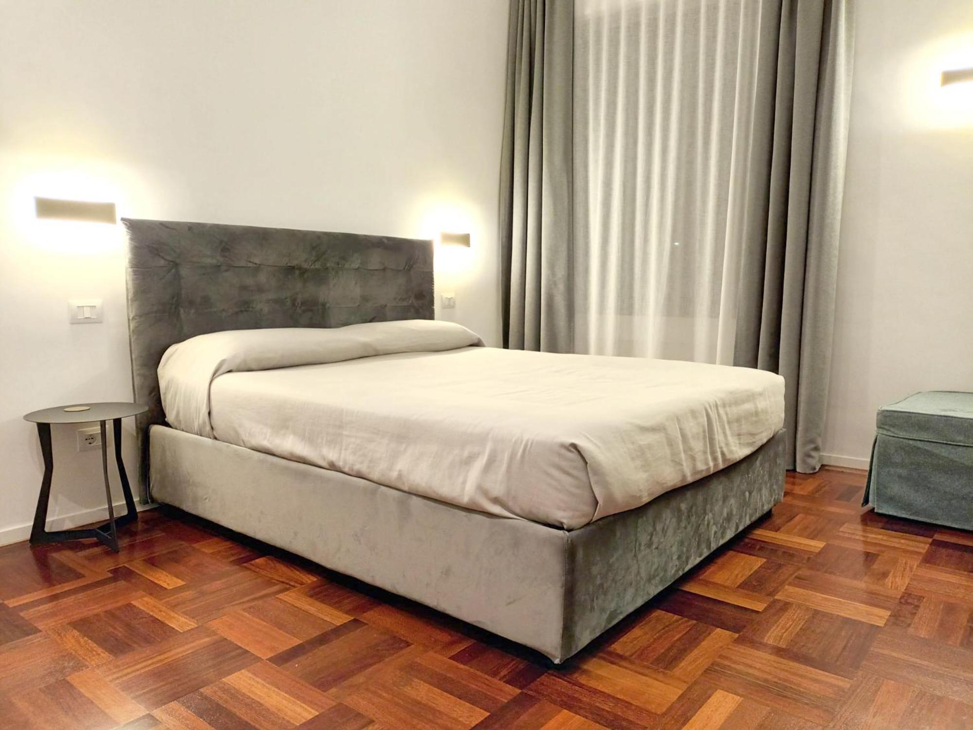 B&Bari, Via Crollalanza, Le Case Di Aurelia Guesthouse 外观 照片
