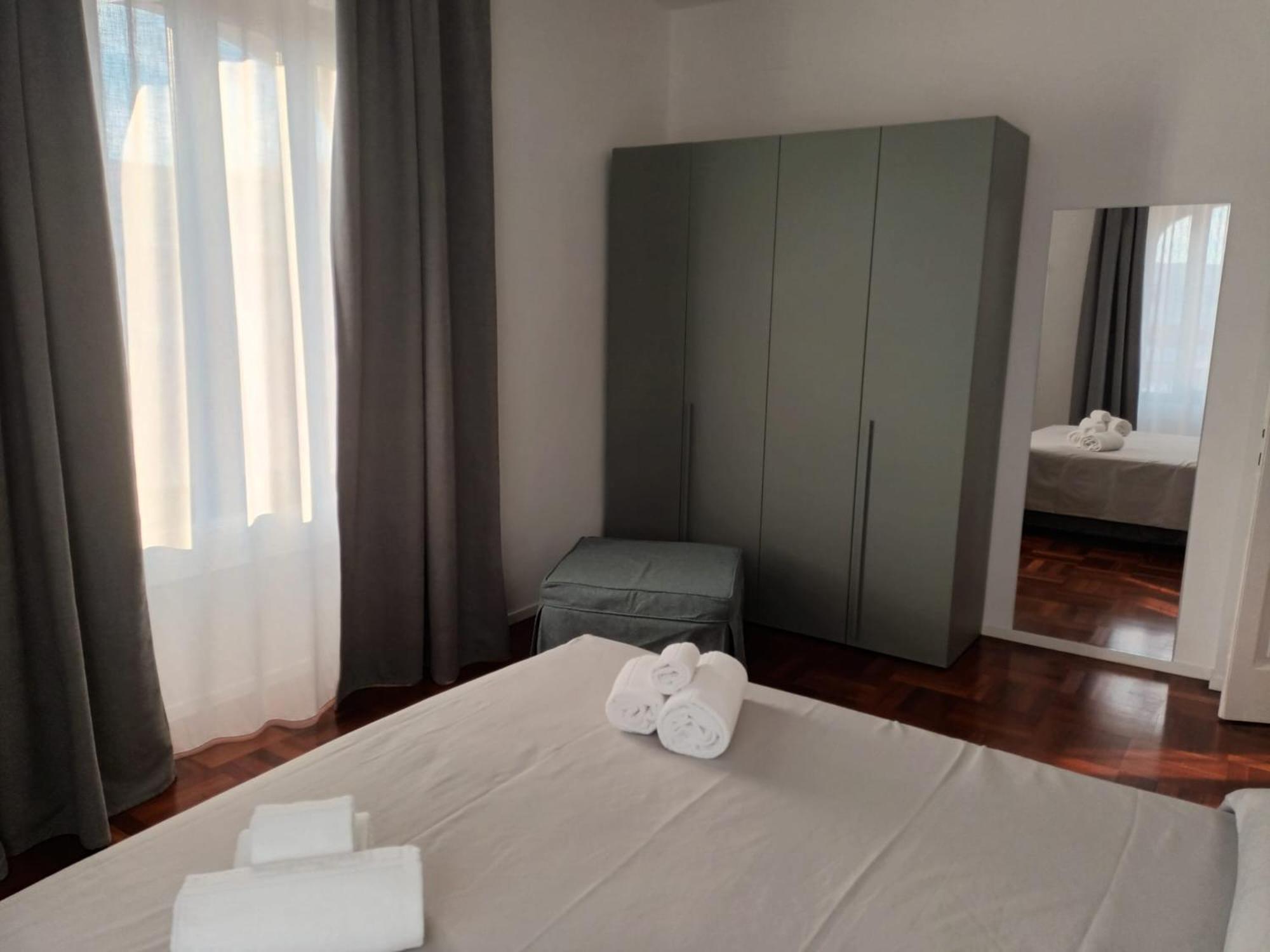 B&Bari, Via Crollalanza, Le Case Di Aurelia Guesthouse 外观 照片